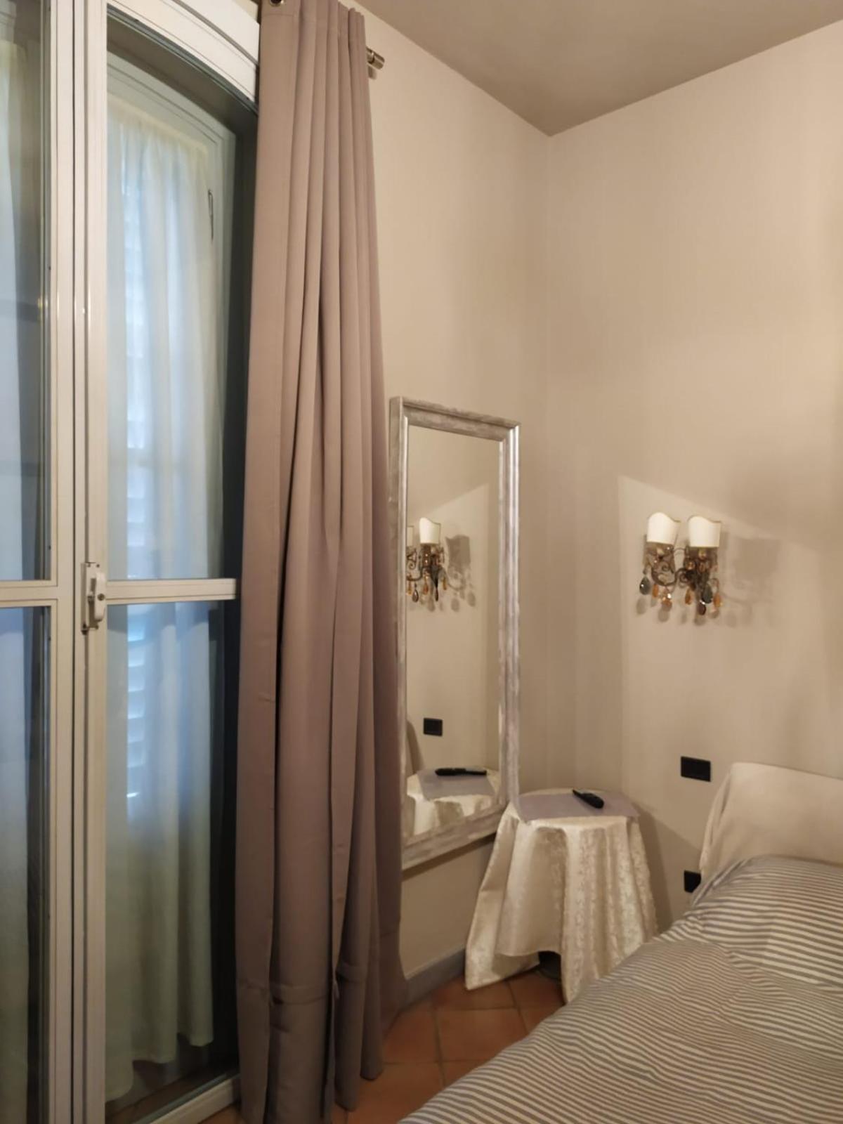 Camera Navigli Con Bagno Privato Milan Exterior photo